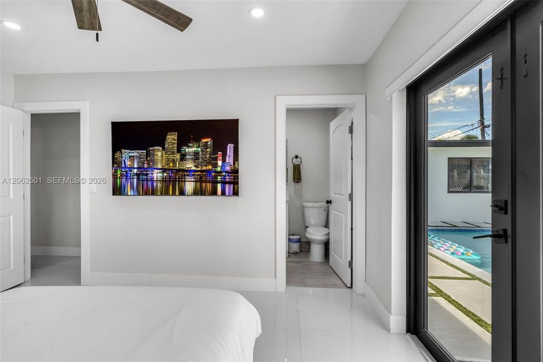 For Rent: $6,500 (5 beds, 3 baths, 1942 Square Feet)