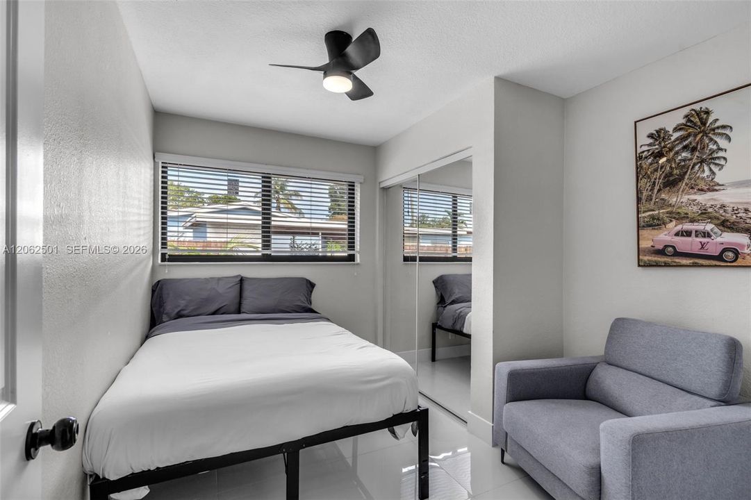 For Rent: $6,500 (5 beds, 3 baths, 1942 Square Feet)