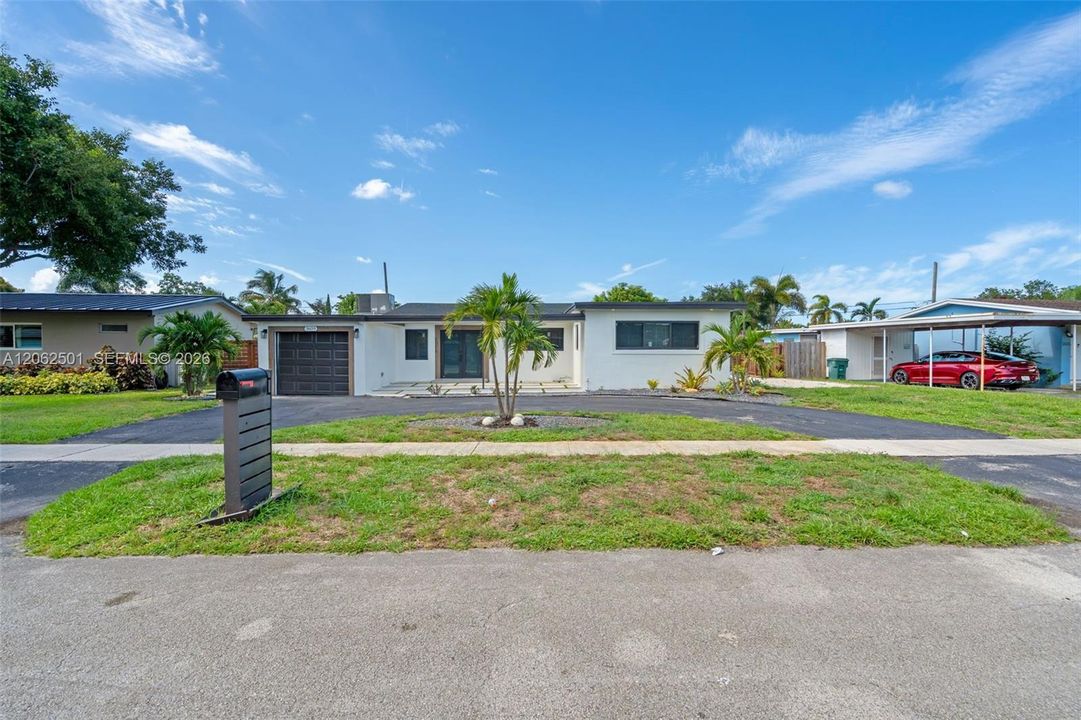 For Rent: $6,500 (5 beds, 3 baths, 1942 Square Feet)
