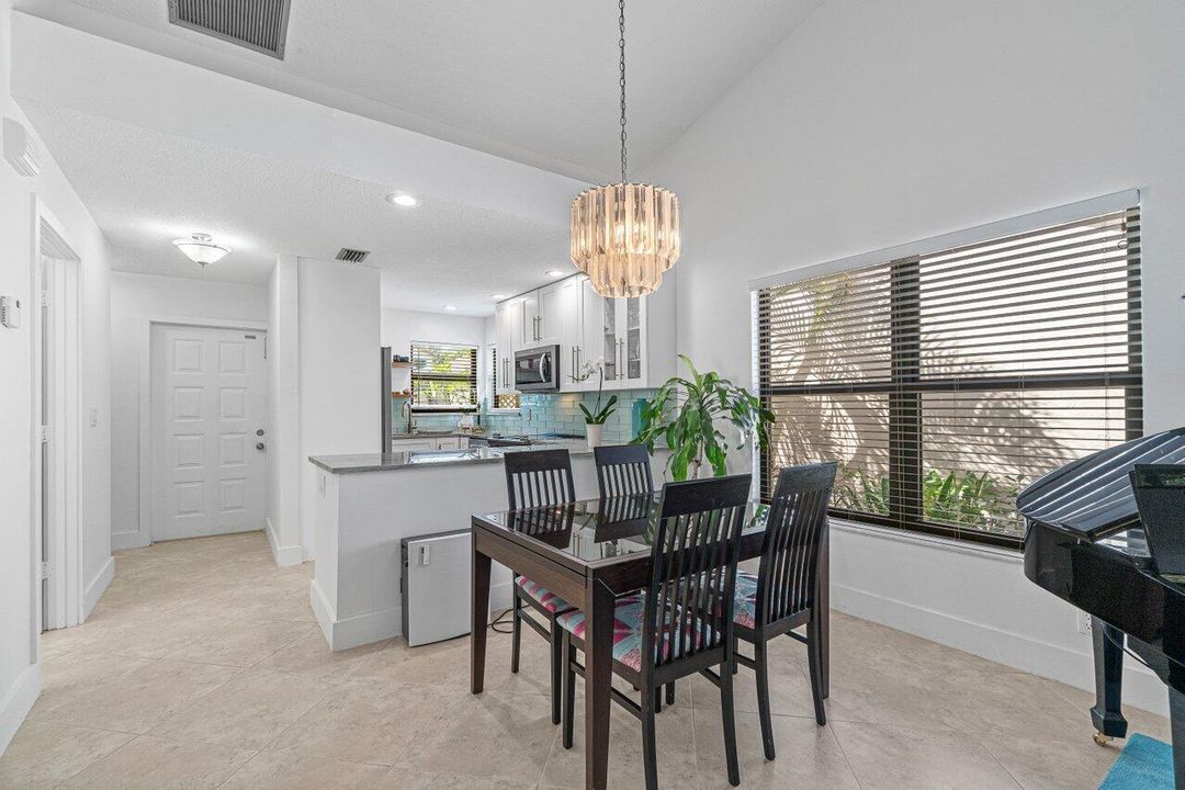 BRIGHT OPEN CONCEPT FLOORPLAN
