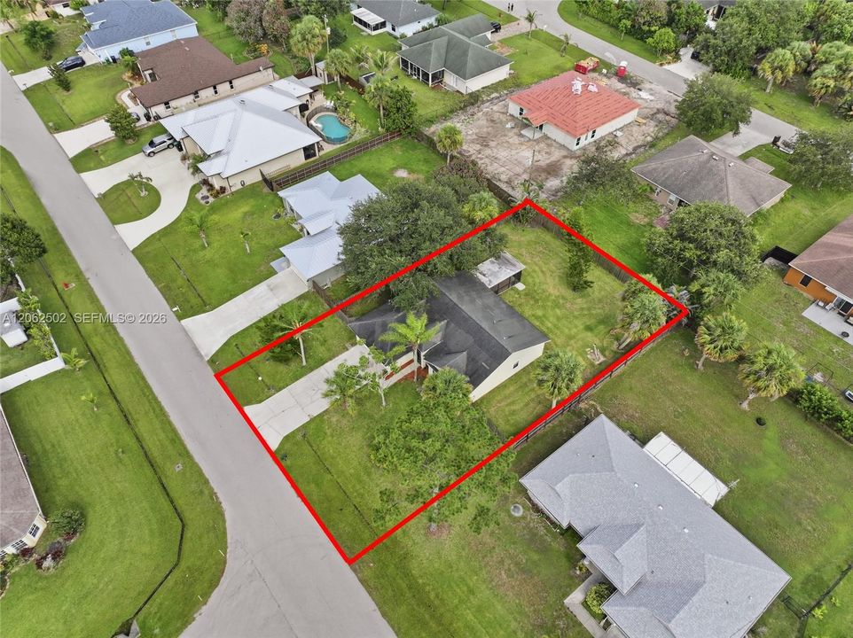 For Sale: $349,900 (3 beds, 2 baths, 1384 Square Feet)