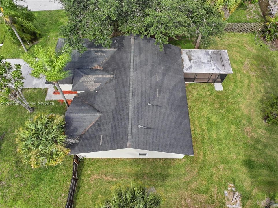 For Sale: $349,900 (3 beds, 2 baths, 1384 Square Feet)