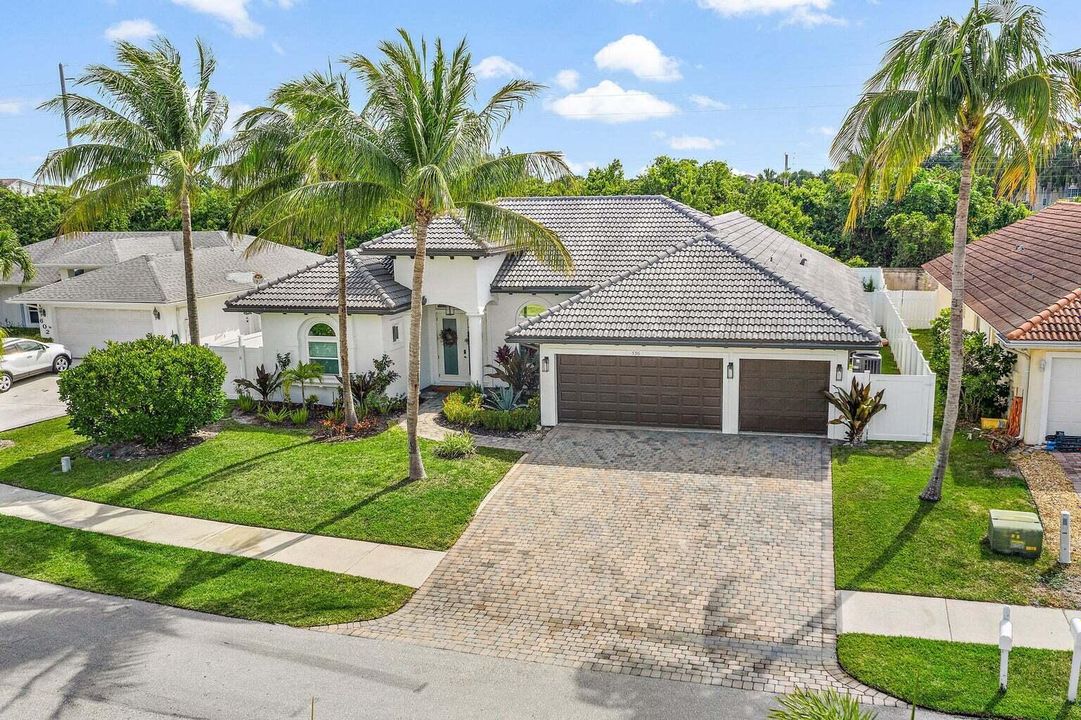 596 N Cypress front drone 1