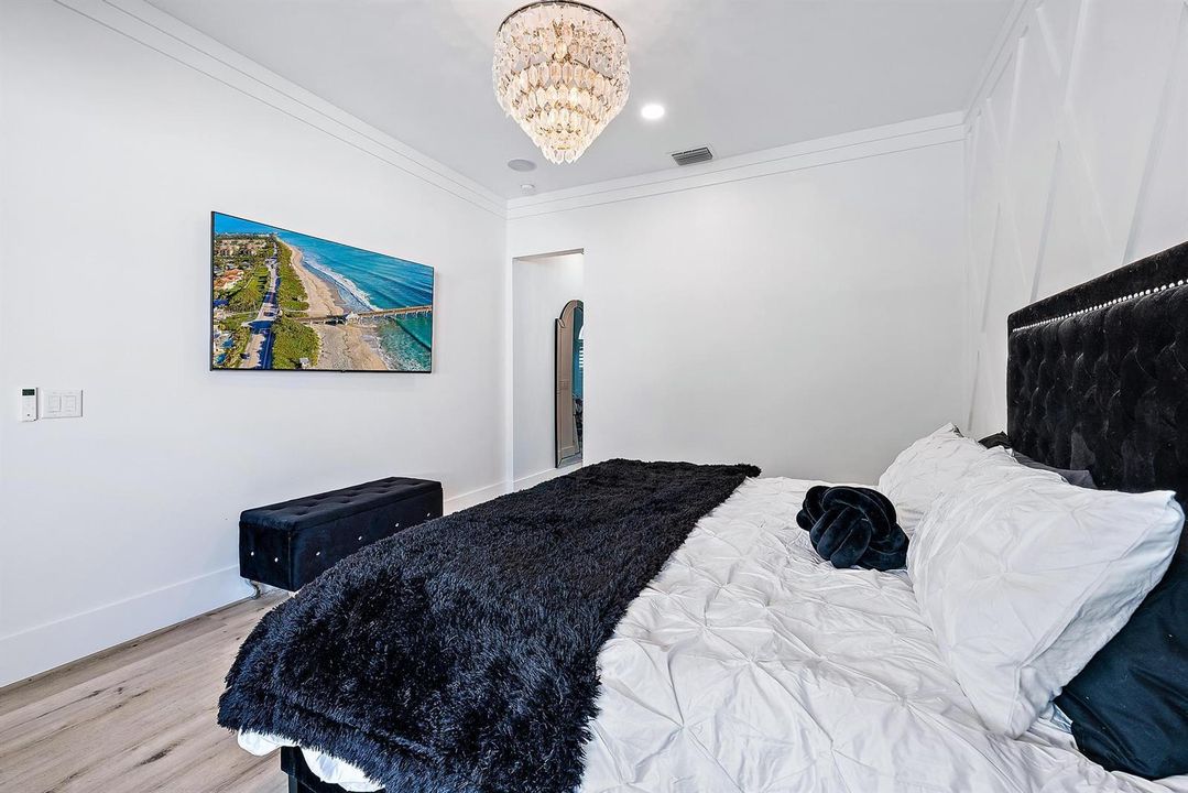 596 N Cypress Dr Interior -1