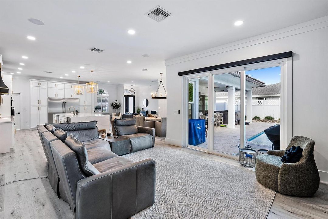 596 N Cypress Dr Interior -14