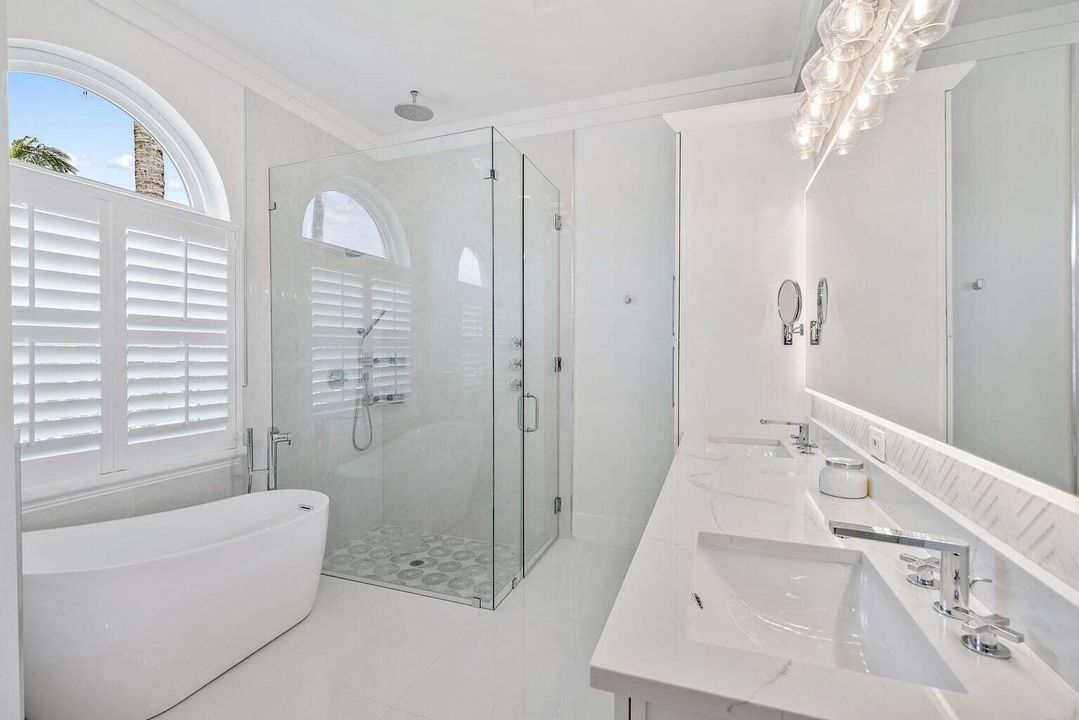 596 N Cypress master bath