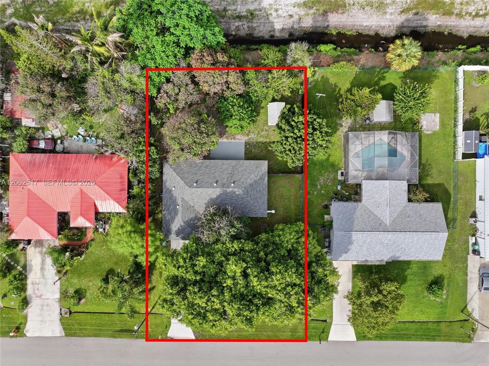 Activo con contrato: $325,000 (3 camas, 2 baños, 1180 Pies cuadrados)