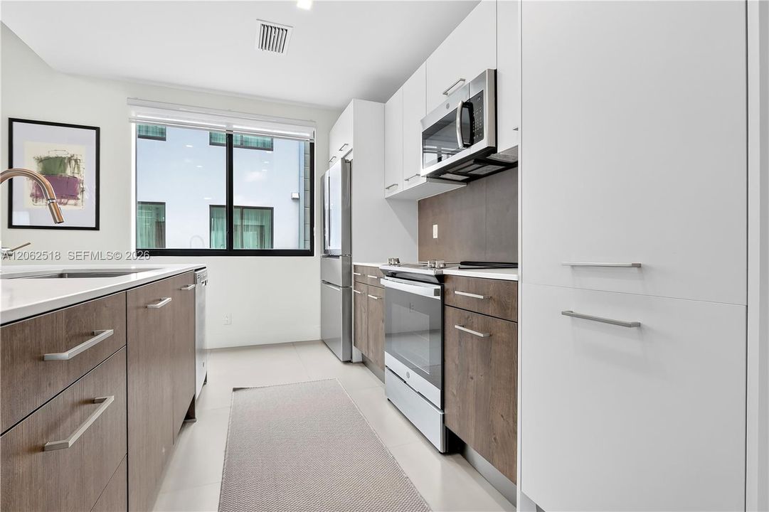 En Venta: $1,050,000 (3 camas, 2 baños, 1624 Pies cuadrados)