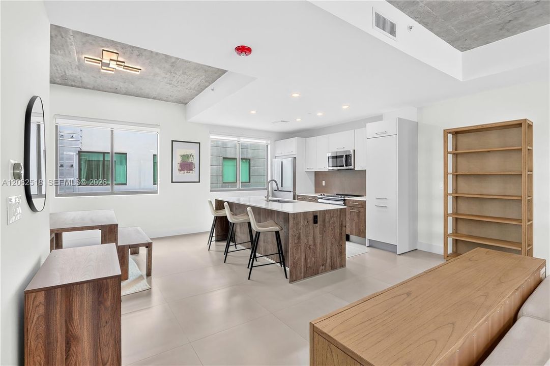 En Venta: $1,050,000 (3 camas, 2 baños, 1624 Pies cuadrados)