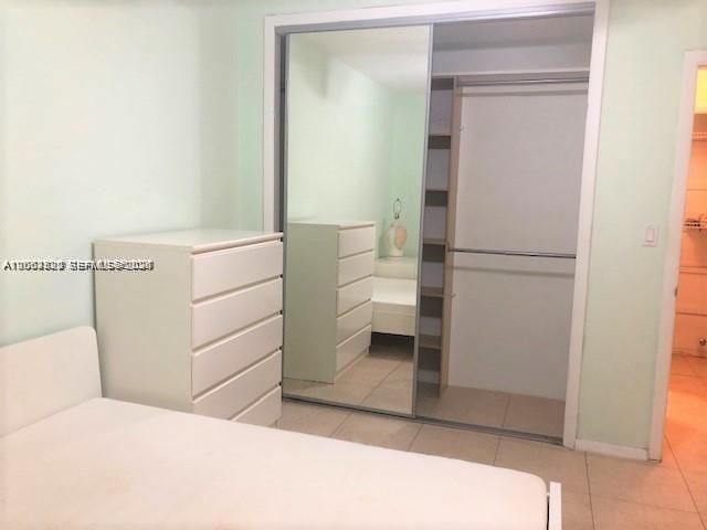 В аренду: $1,975 (1 спален, 1 ванн, 565 Квадратных фут)
