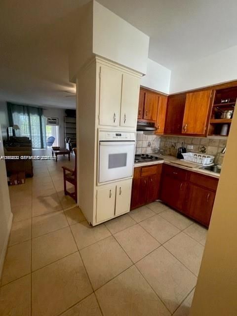 В аренду: $1,975 (1 спален, 1 ванн, 565 Квадратных фут)