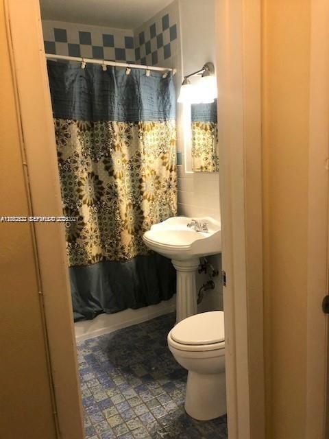 В аренду: $1,975 (1 спален, 1 ванн, 565 Квадратных фут)