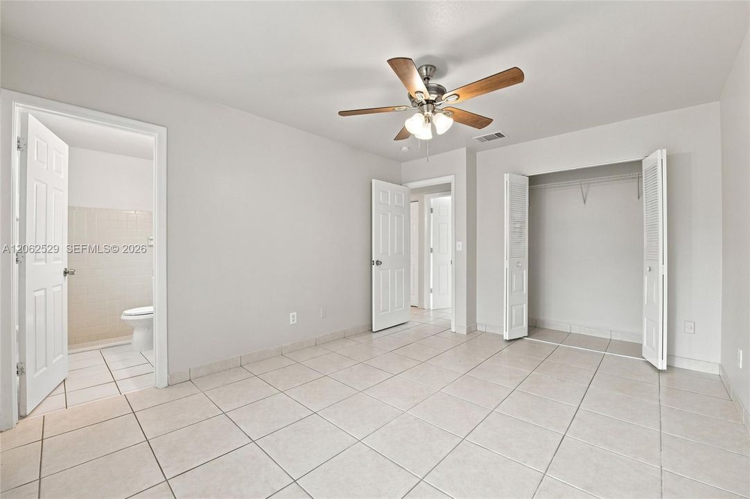 For Sale: $299,900 (3 beds, 2 baths, 1176 Square Feet)