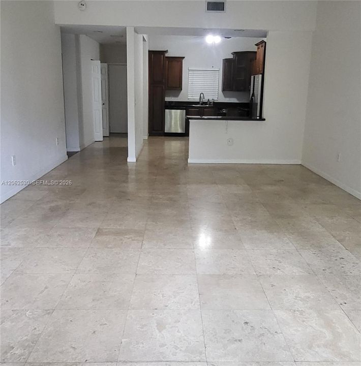 В аренду: $2,200 (2 спален, 2 ванн, 1344 Квадратных фут)