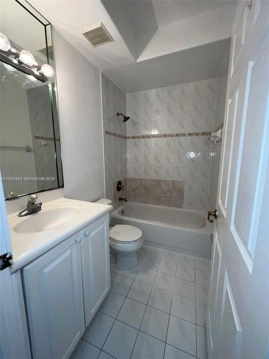 En Renta: $3,795 (3 camas, 2 baños, 1671 Pies cuadrados)