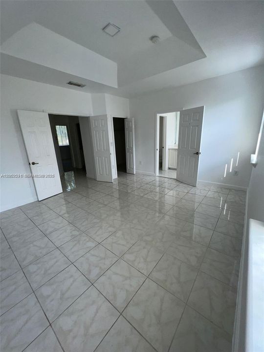 En Renta: $3,795 (3 camas, 2 baños, 1671 Pies cuadrados)