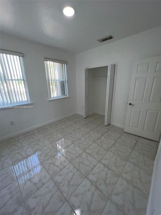 En Renta: $3,795 (3 camas, 2 baños, 1671 Pies cuadrados)