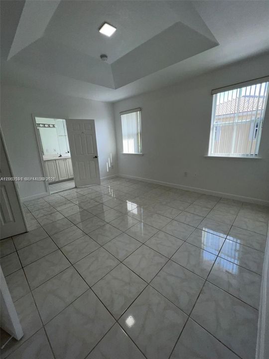 En Renta: $3,795 (3 camas, 2 baños, 1671 Pies cuadrados)