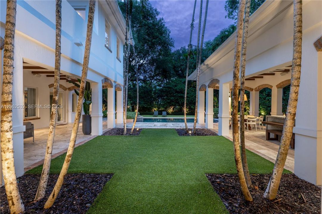 For Sale: $9,950,000 (6 beds, 6 baths, 5674 Square Feet)