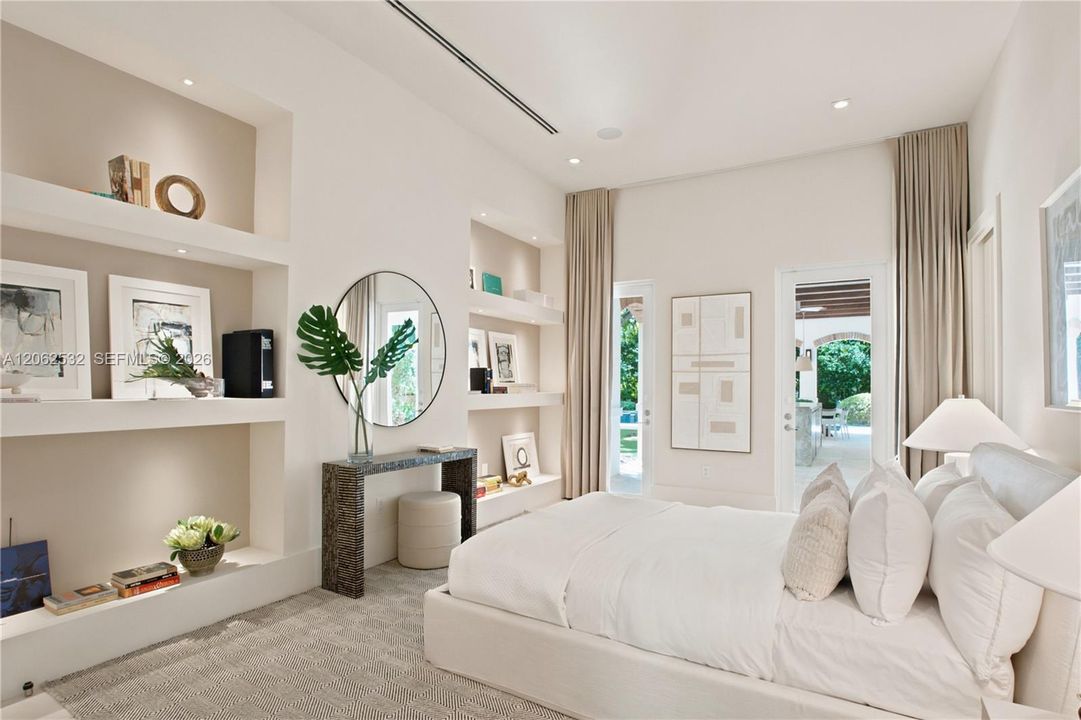 For Sale: $9,950,000 (6 beds, 6 baths, 5674 Square Feet)