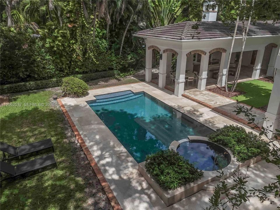 For Sale: $9,950,000 (6 beds, 6 baths, 5674 Square Feet)