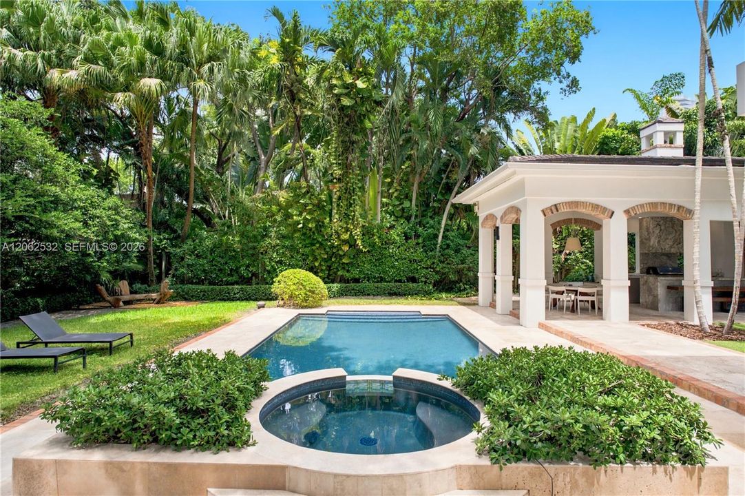For Sale: $9,950,000 (6 beds, 6 baths, 5674 Square Feet)