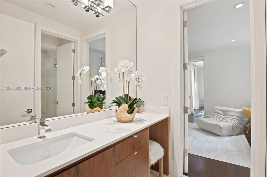 For Sale: $9,950,000 (6 beds, 6 baths, 5674 Square Feet)