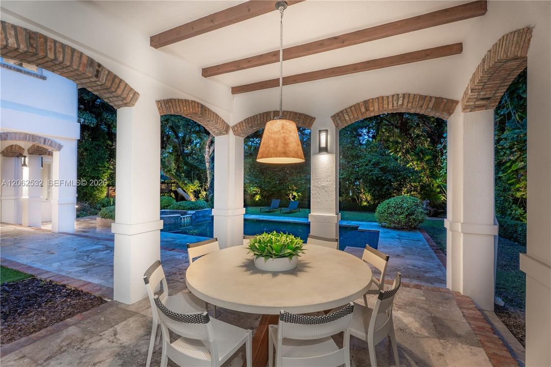 For Sale: $9,950,000 (6 beds, 6 baths, 5674 Square Feet)