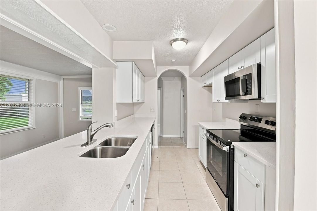 En Venta: $319,900 (3 camas, 2 baños, 1564 Pies cuadrados)