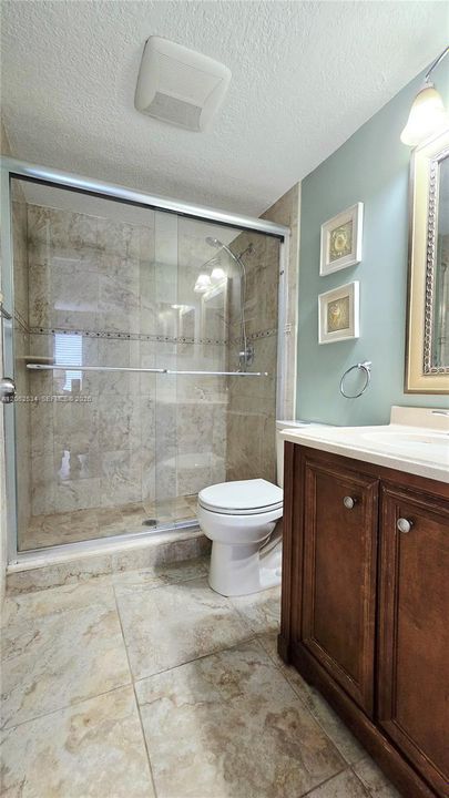 В аренду: $1,995 (2 спален, 2 ванн, 1005 Квадратных фут)