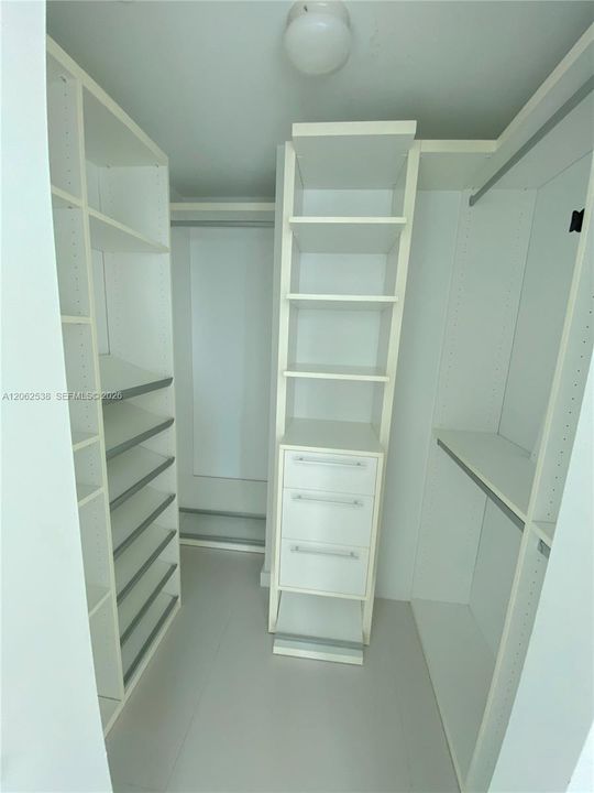 В аренду: $6,500 (3 спален, 2 ванн, 1281 Квадратных фут)