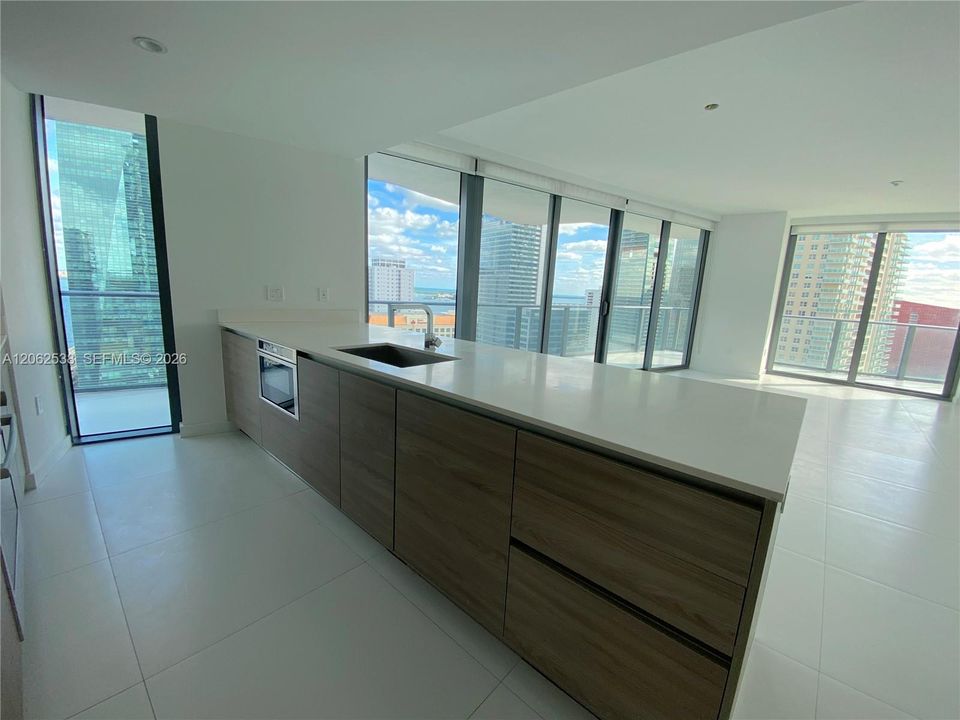 В аренду: $6,500 (3 спален, 2 ванн, 1281 Квадратных фут)