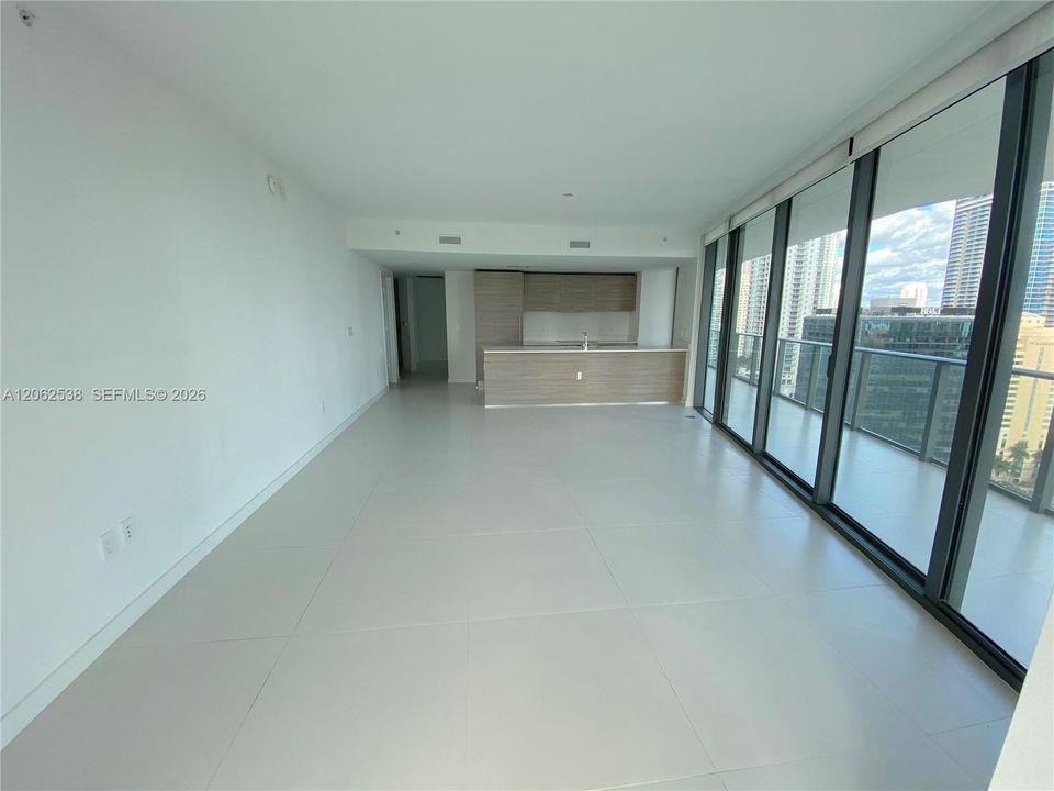 В аренду: $6,500 (3 спален, 2 ванн, 1281 Квадратных фут)