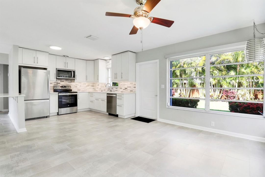 Dining & Kitchen