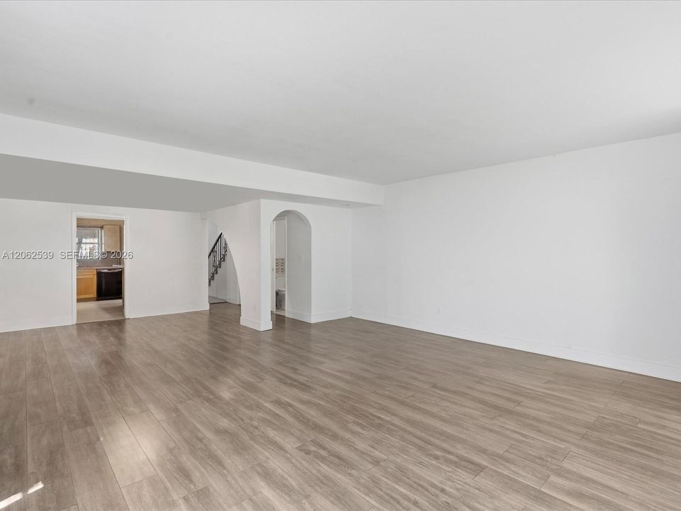 En Venta: $625,000 (2 camas, 2 baños, 1780 Pies cuadrados)