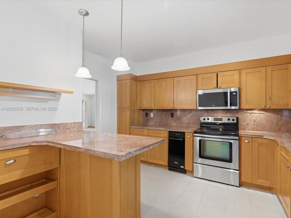 En Venta: $625,000 (2 camas, 2 baños, 1780 Pies cuadrados)