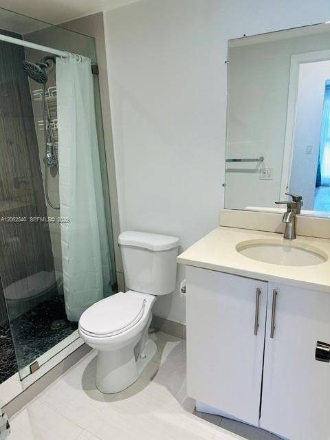 В аренду: $2,500 (2 спален, 2 ванн, 872 Квадратных фут)