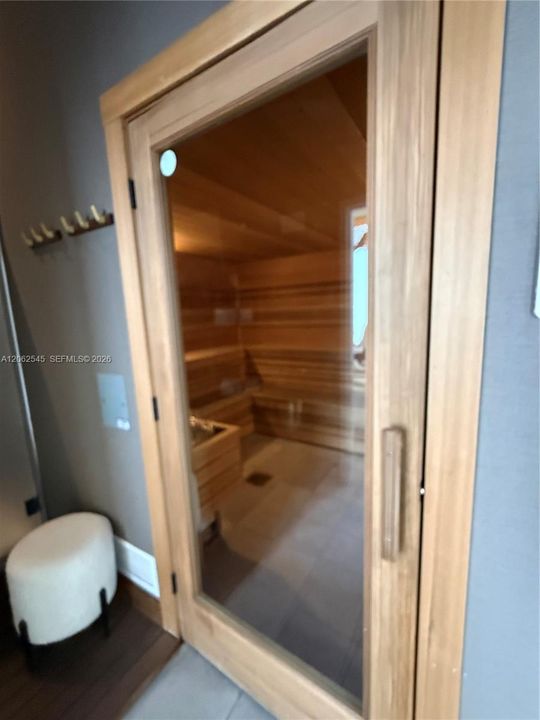For Sale: $475,000 (0 beds, 1 baths, 418 Square Feet)