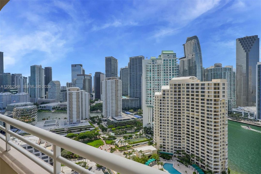 В аренду: $4,250 (1 спален, 1 ванн, 907 Квадратных фут)
