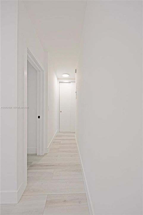 В аренду: $2,100 (1 спален, 1 ванн, 740 Квадратных фут)