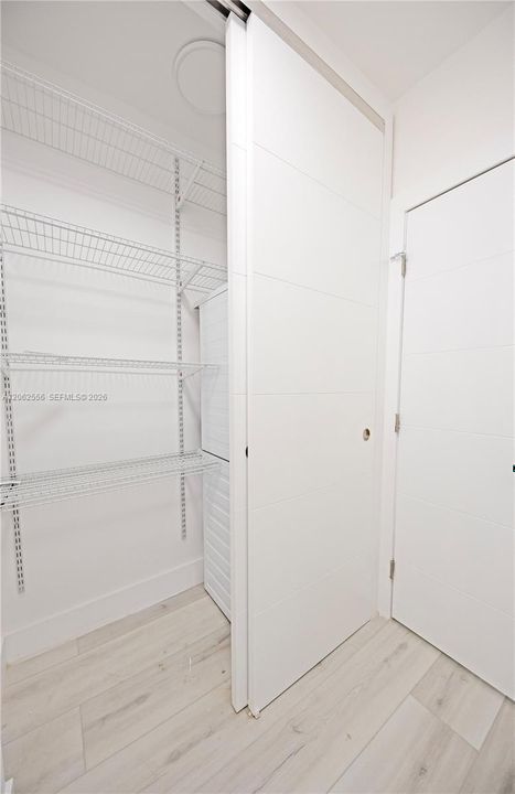 В аренду: $2,100 (1 спален, 1 ванн, 740 Квадратных фут)