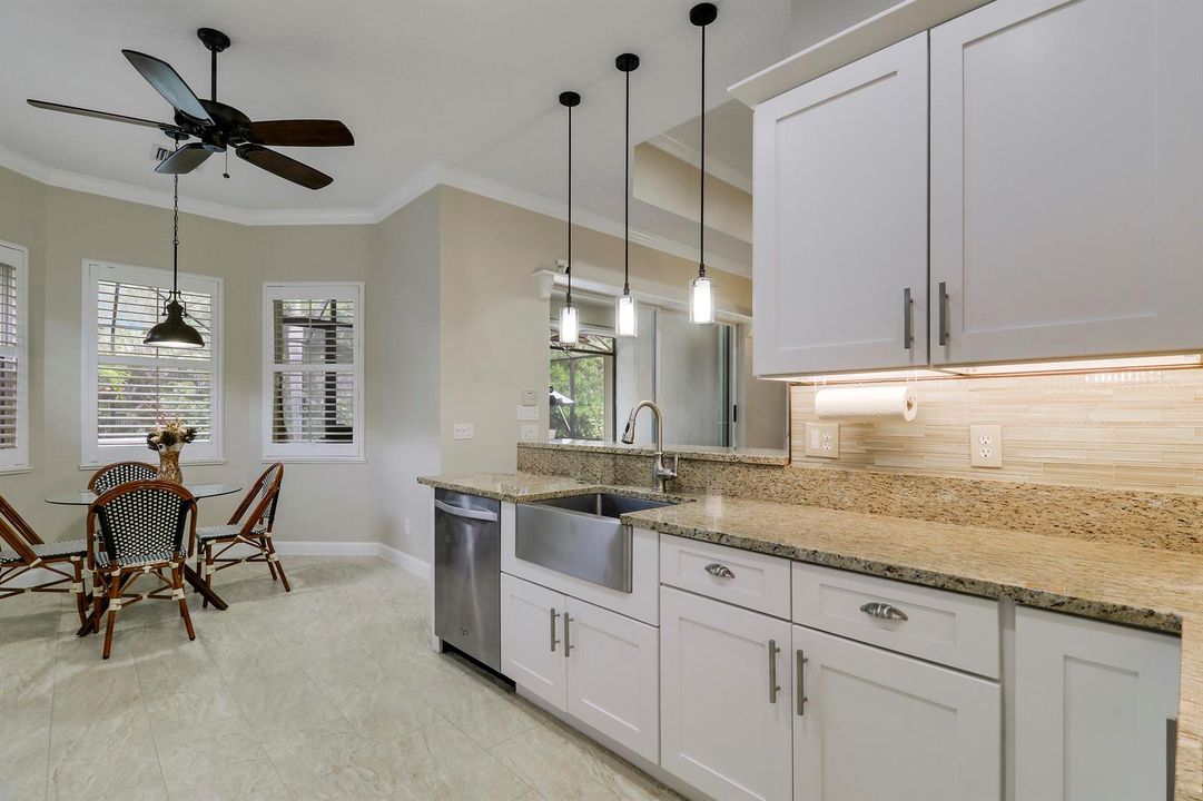 Kitchen & Breakfast Nook