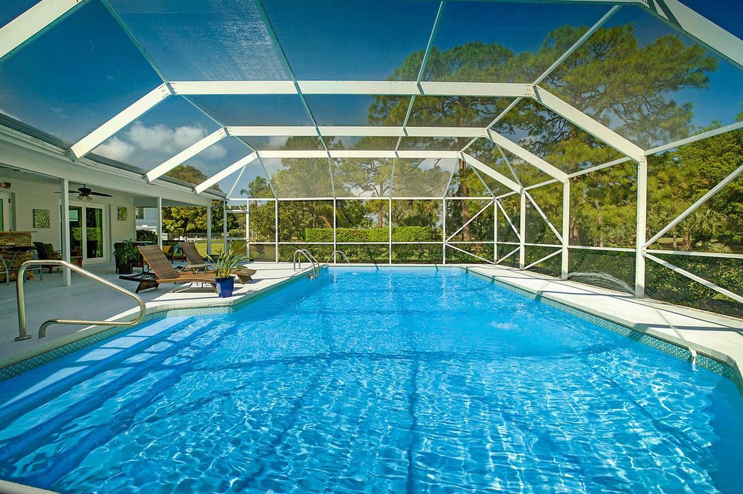 Pool & Screen Enclosure