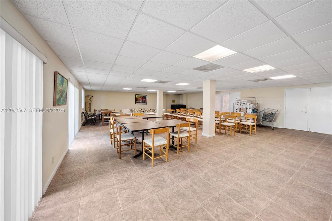 For Sale: $529,000 (2 beds, 2 baths, 1150 Square Feet)