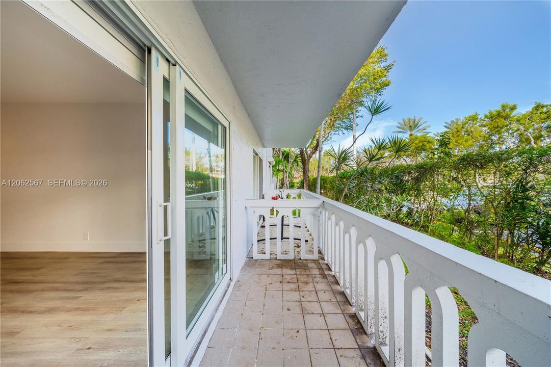 For Sale: $529,000 (2 beds, 2 baths, 1150 Square Feet)