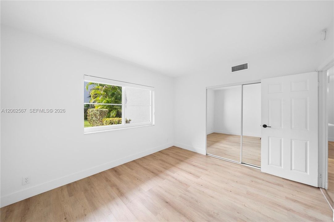 For Sale: $529,000 (2 beds, 2 baths, 1150 Square Feet)