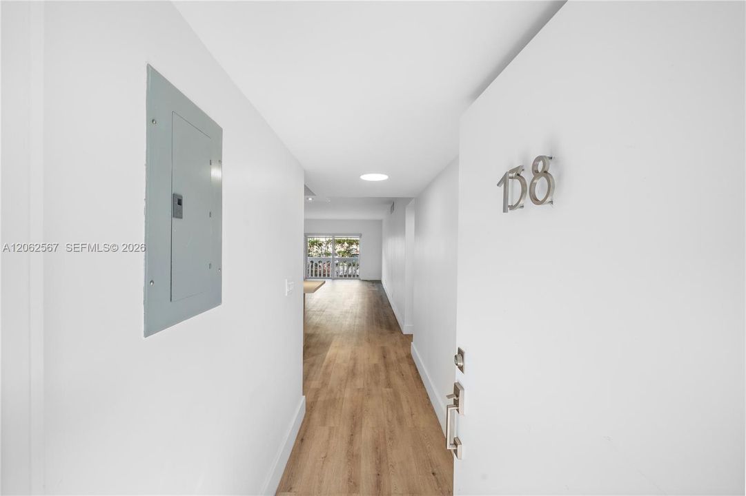 For Sale: $529,000 (2 beds, 2 baths, 1150 Square Feet)