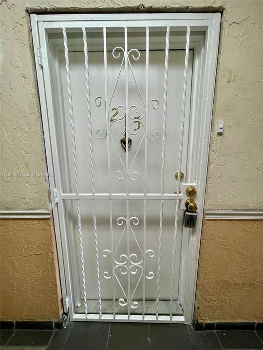 В аренду: $2,550 (3 спален, 2 ванн, 1203 Квадратных фут)