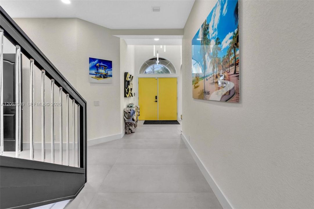 En Venta: $2,995,000 (4 camas, 4 baños, 3424 Pies cuadrados)