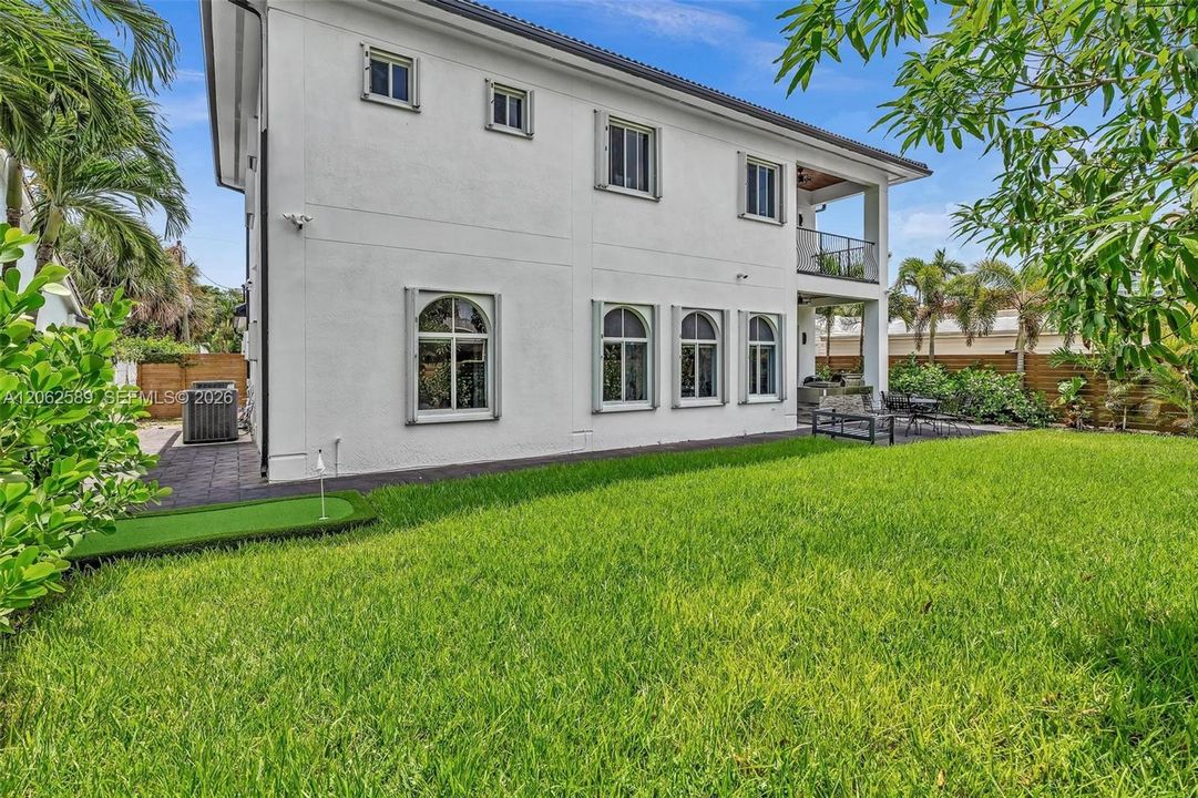 En Venta: $2,995,000 (4 camas, 4 baños, 3424 Pies cuadrados)